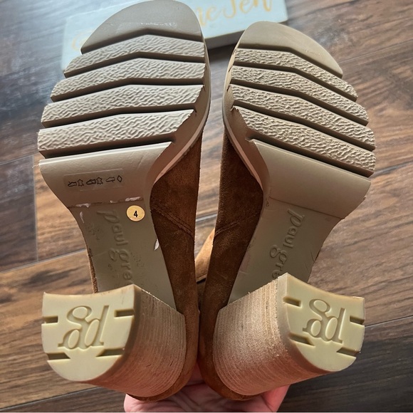 Paul Green Sloane Lug Sole Suede Booties NWOT - Picture 6 of 9